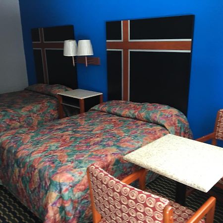 Fulton Inn Lodge West 외부 사진